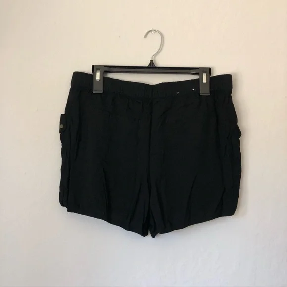 Gap Shorts Women’s Black Large Summer Cute Pockets - Picture 2 of 3
